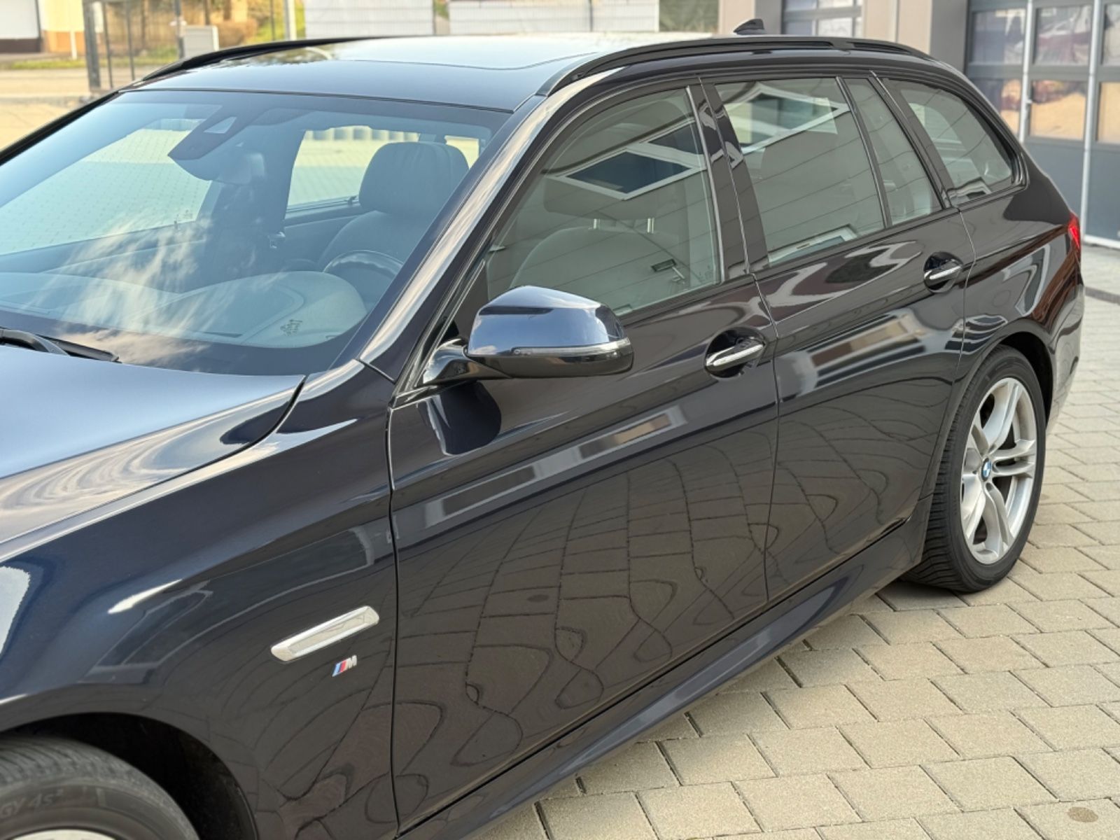 BMW 530d 5 Touring 530 d xDrive M-Paket/Pano/Service foto 10