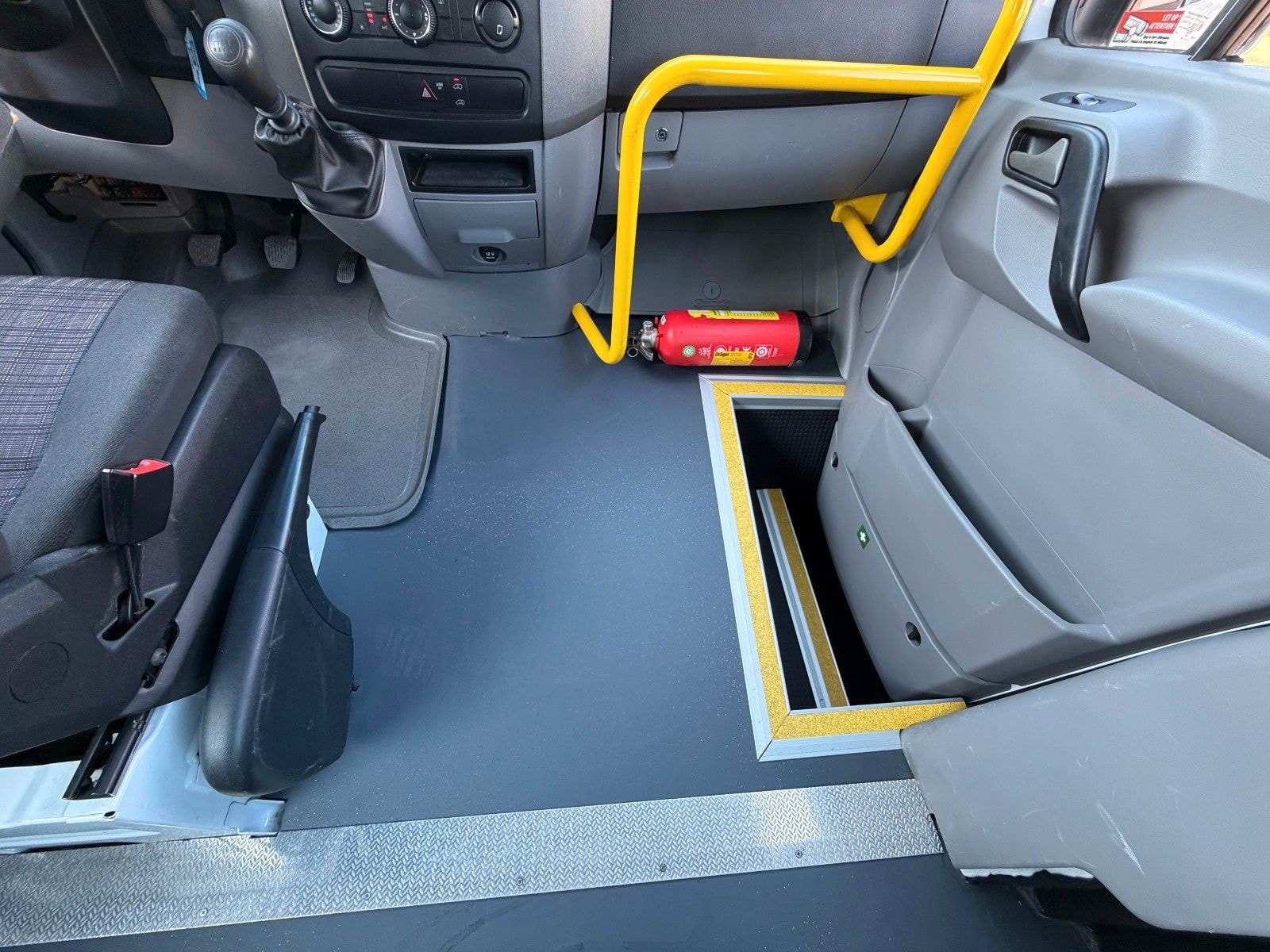 Mercedes-Benz Sprinter 313 Cdi 9Sitze+Rollstuhllift Klima Navi foto 13