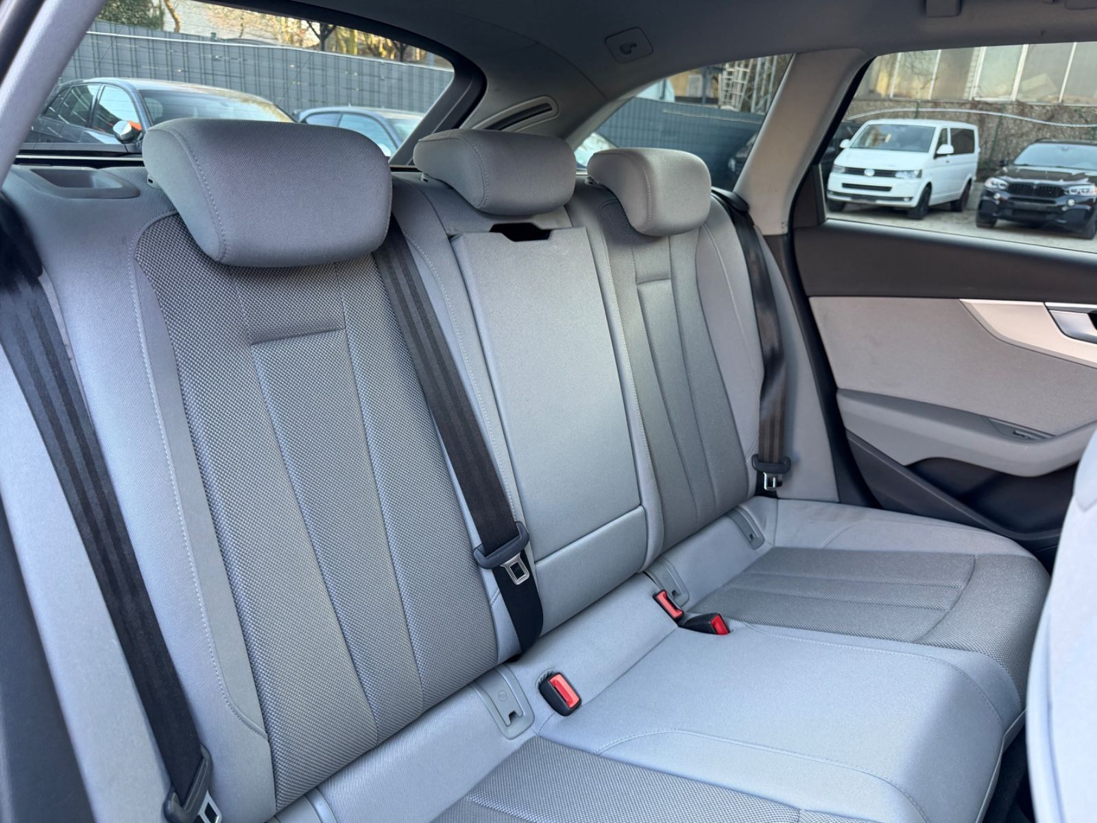 Audi A4 Avant 40 TDI LED/HeadUp/Kamera/Navi foto 18