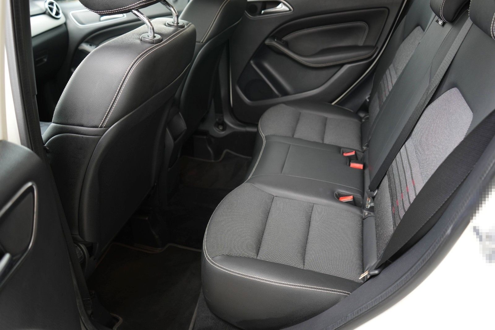 Mercedes-Benz B 220 4Matic Urban Style Edition NIGHT|BUSINESS foto 13