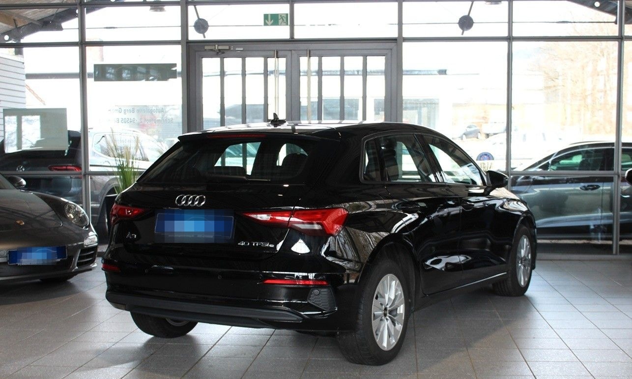 Audi A3 Sportback 40 TFSI e S-tronic LED Navi App DAB foto 2