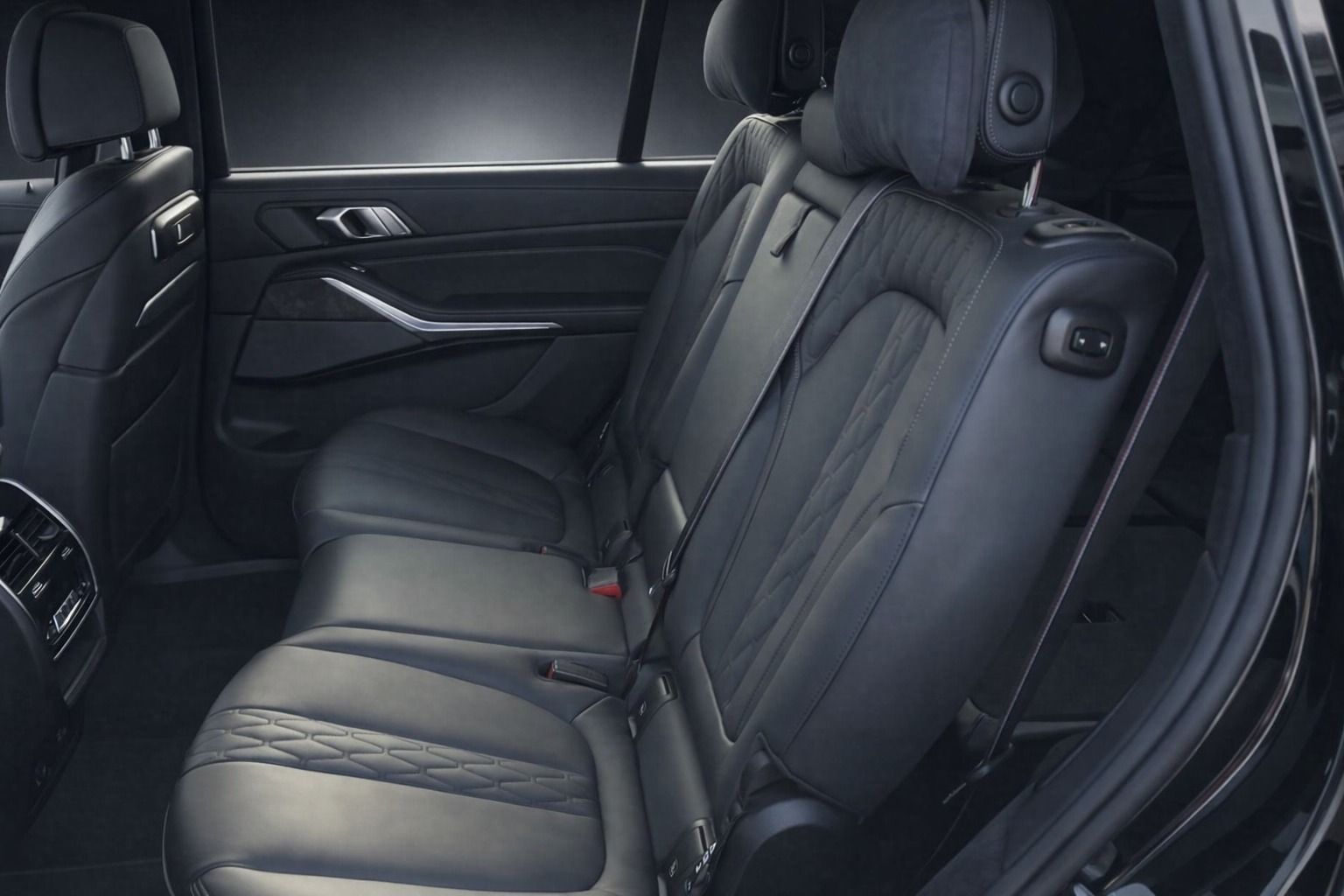 BMW X7 xDrive40d M SPORT PRO*EXECUTIVE DRIVE PRO*SKY foto 7