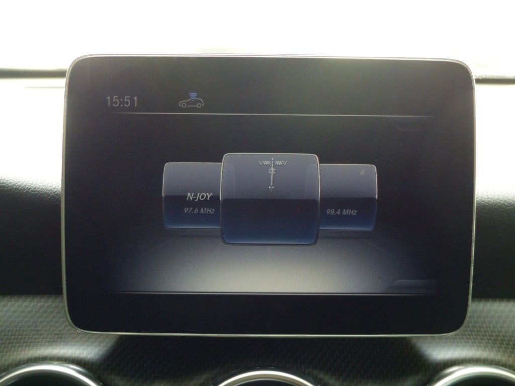 Mercedes-Benz GLA 250 4Matic Style Navi+Kamera+LED+Shzg+PDC+LM foto 11