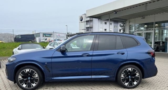 BMW iX3 M Sport Impressive 20'' AHK adLED H/K DAB HU foto 6