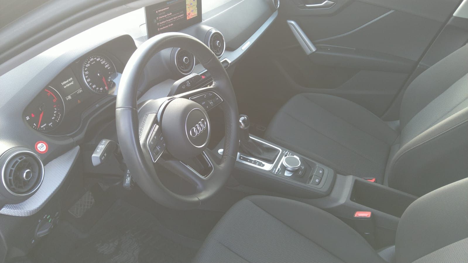 Audi Q2 35 1.5 TFSI STronic Navi Rückfahrkamera foto 10