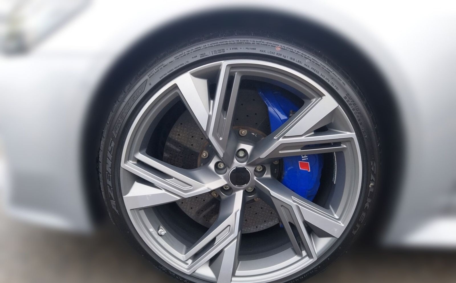 Audi RS 6 Avant quattro *AHK*NAVI*B&O*HUD*PANO*MATRIX foto 5