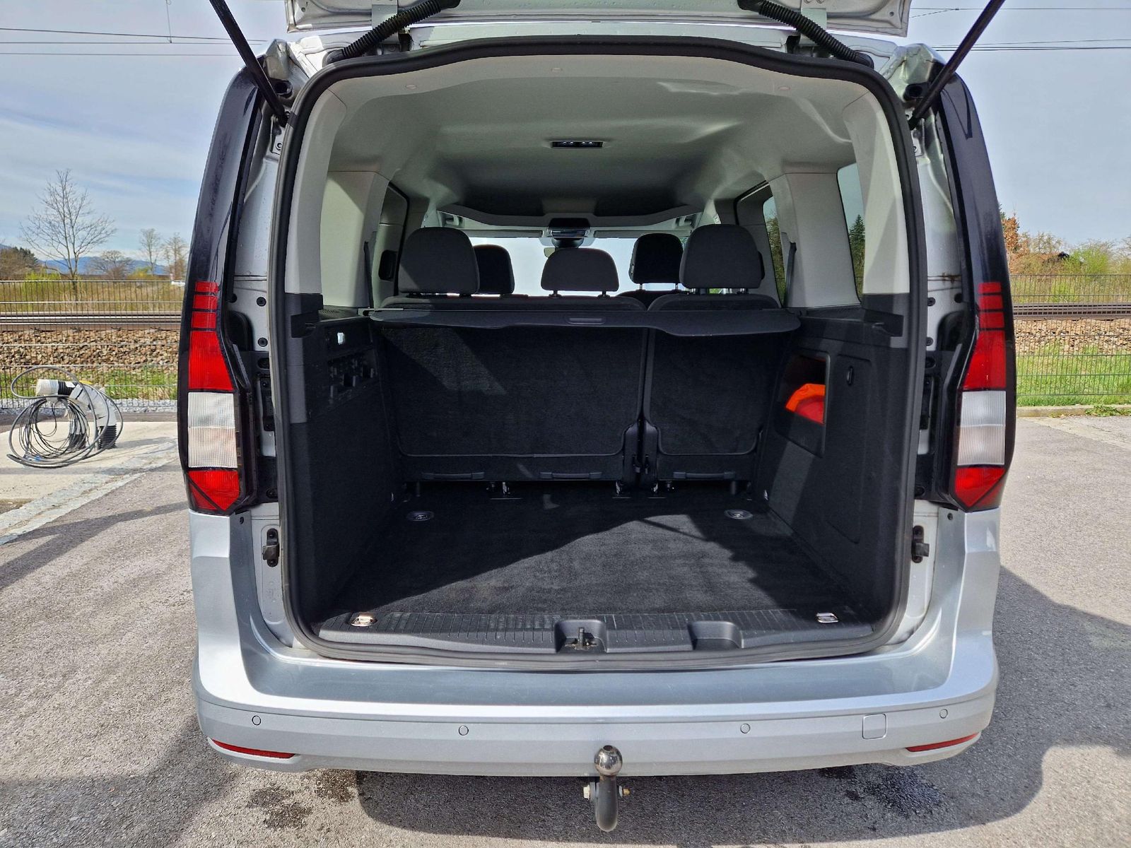 Volkswagen Caddy 1,5 TSI  Life  Anhängerkupplung Klima Temp foto 8