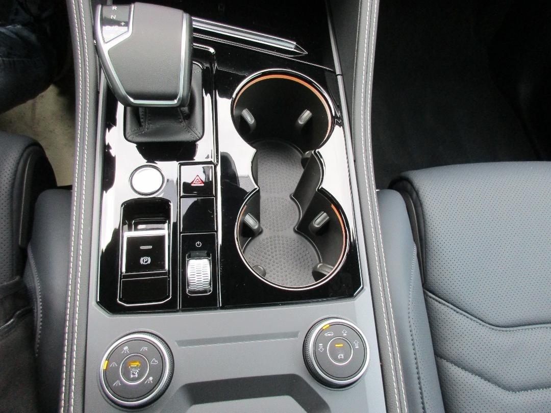 Volkswagen Touareg R-Line 3,0 TDI Tiptr. - Vollaustattung - foto 12