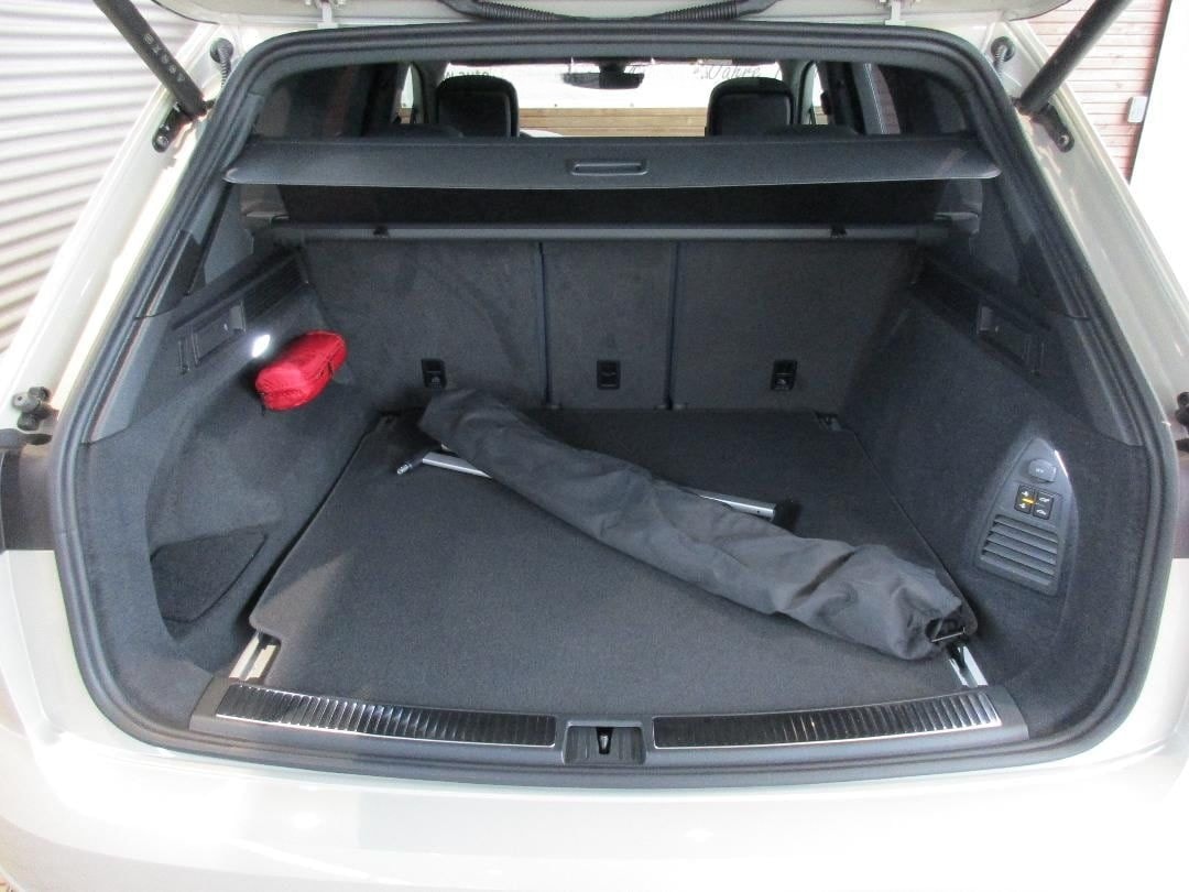 Volkswagen Touareg R-Line 3,0 TDI Tiptr. - Vollaustattung - foto 18