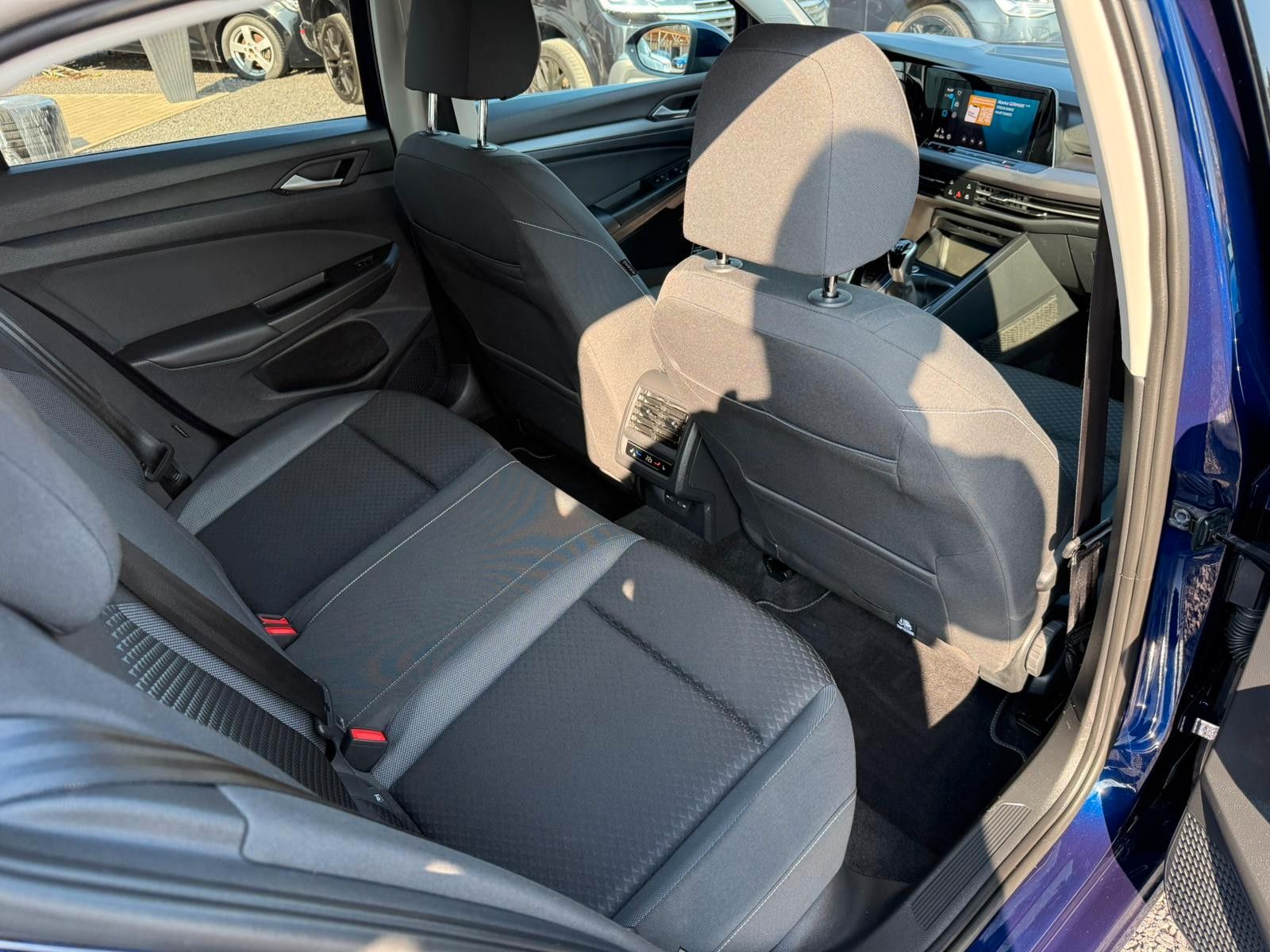 Volkswagen Golf VIII Lim. Active HUD ACC DAB STDHZG NAVI foto 13