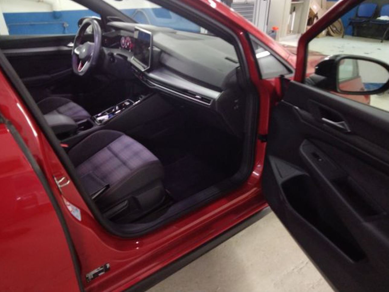 Volkswagen Golf VIII GTI DSG FACELIFT MATRIX HARMAN AHK foto 7