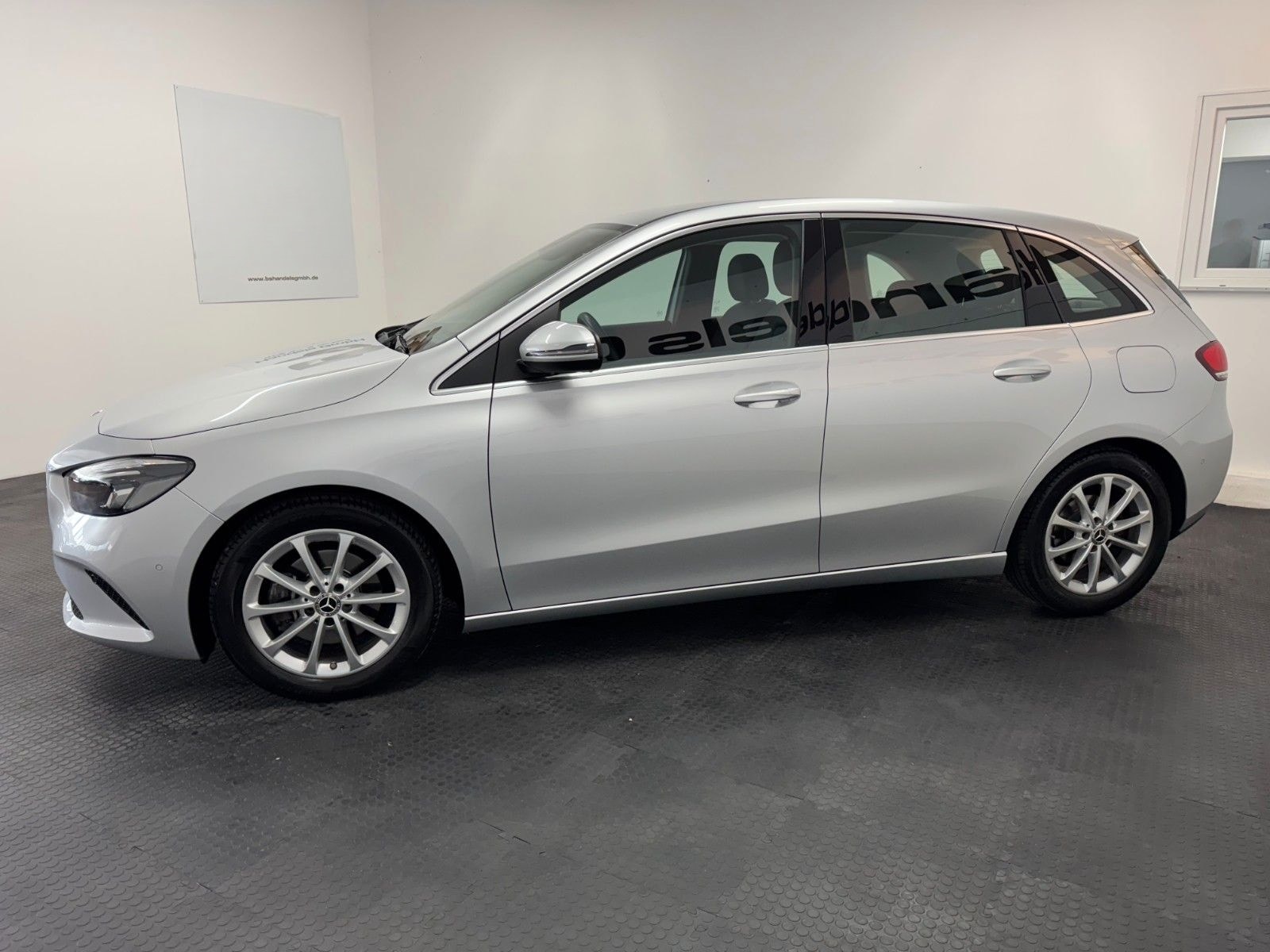 Mercedes-Benz B200d DCT PROGR*LEDER*HuD*LED*NAVI*KAMERA*SHZ* foto 4