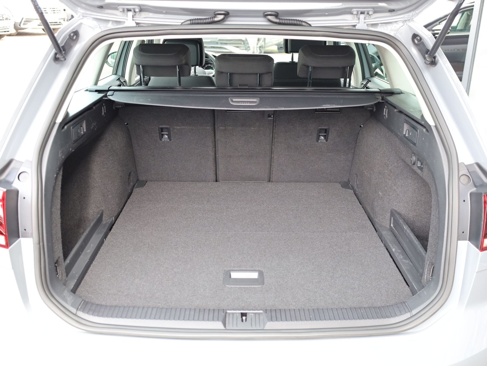 Volkswagen Passat Variant Business 2.0TDI*Kamera*ACC*AHK* foto 10