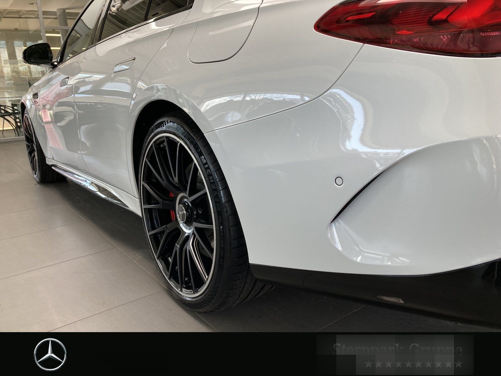 Mercedes-Benz E 53 4M+ AMG Night II+Super+Pano+AHK+DriversPack foto 22