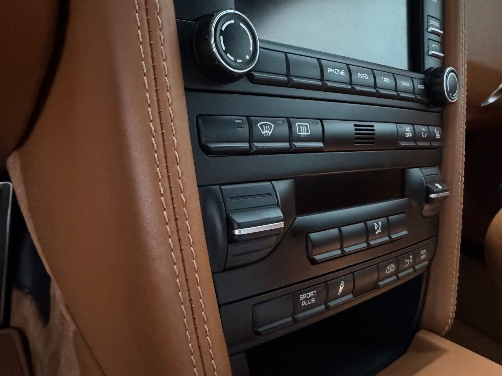 Porsche 997 GTS Cabrio | SportAgA | Bose | Sport foto 25