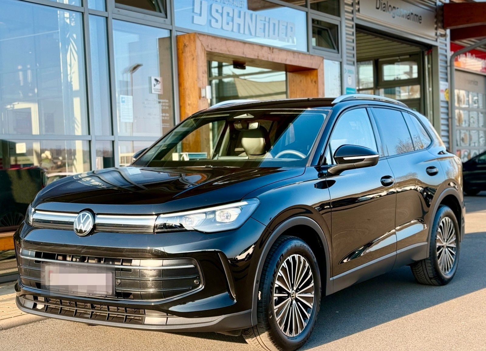 Volkswagen Tiguan 2.0 TDI DSG Goal Matrix-LED Navi 360° Cam foto 1