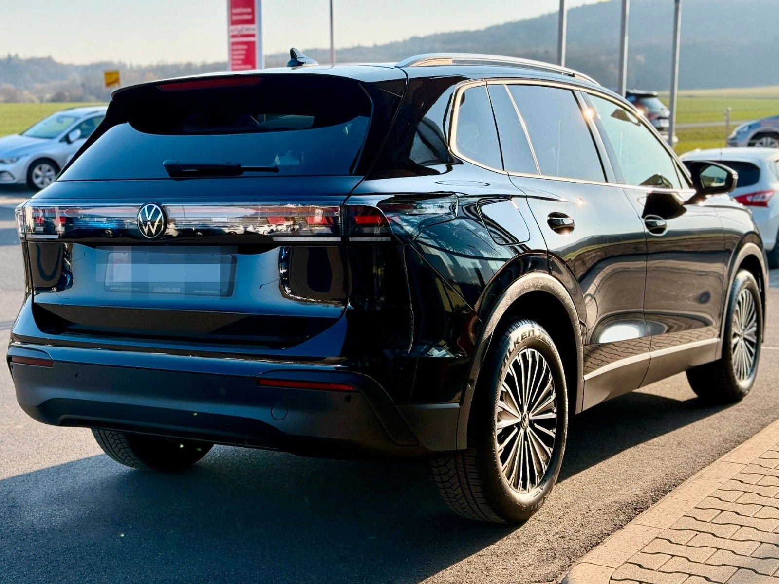 Volkswagen Tiguan 2.0 TDI DSG Goal Matrix-LED Navi 360° Cam foto 4