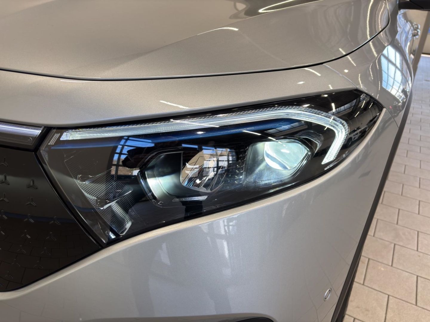 Mercedes-Benz EQB 350 4M PROGRESSIVE ADVANCED PLUS KAMER+SOUND foto 13