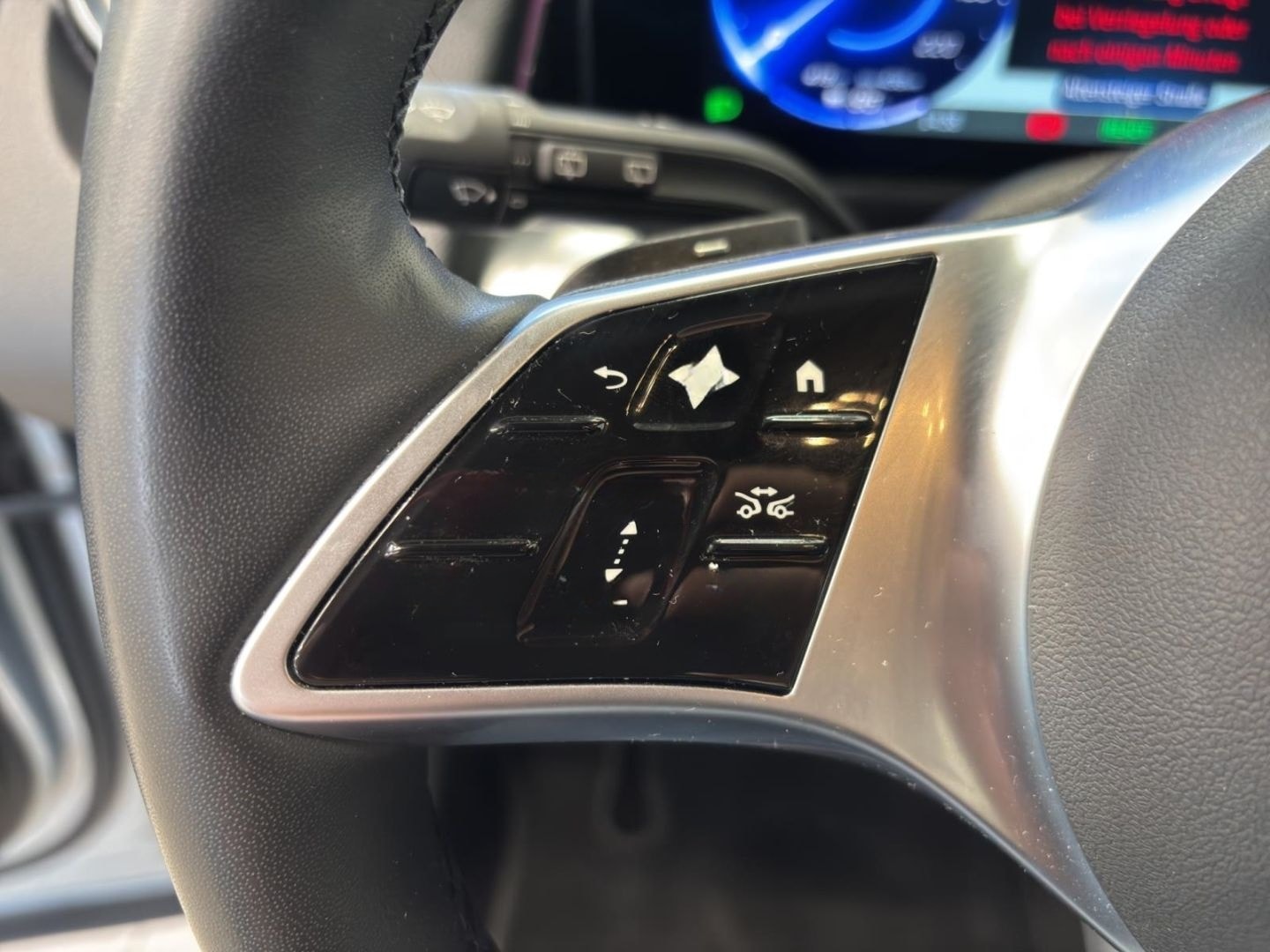 Mercedes-Benz EQB 350 4M PROGRESSIVE ADVANCED PLUS KAMER+SOUND foto 18