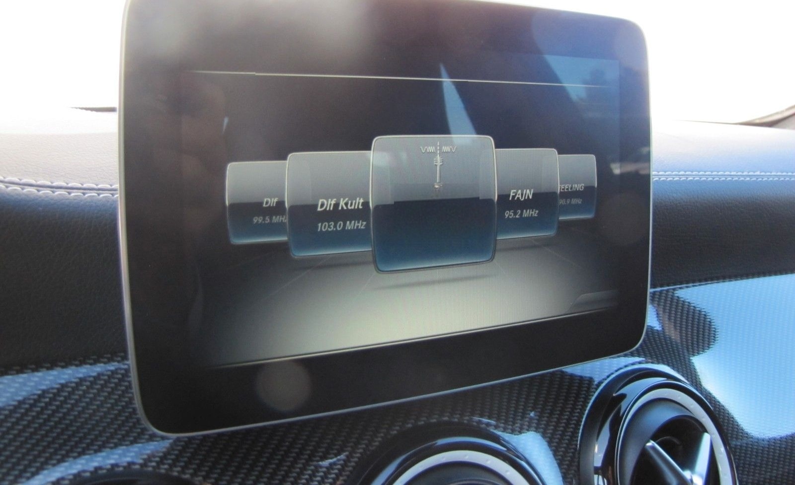 Mercedes-Benz GLA 200 7 G-DCT Urban foto 9