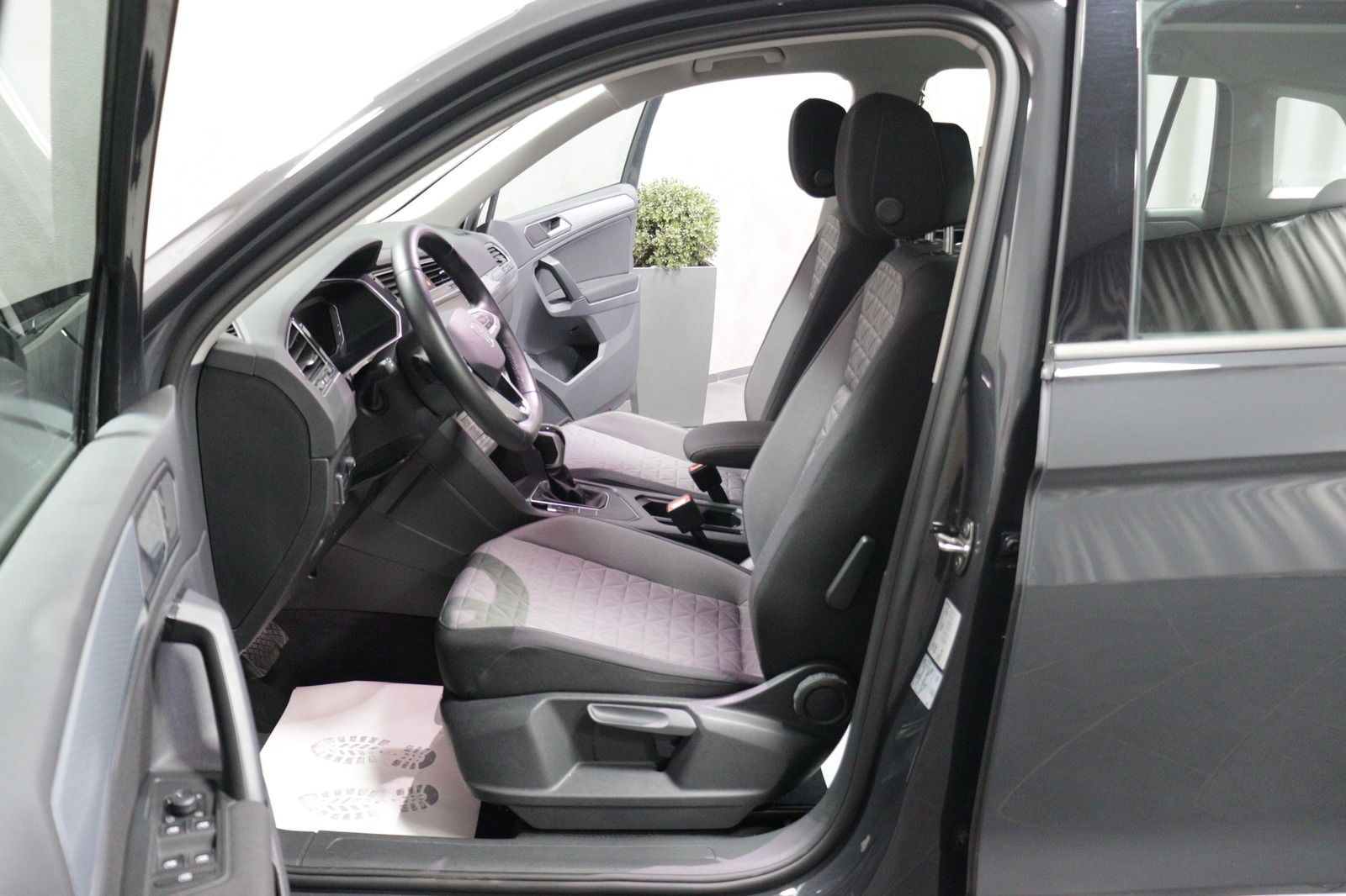 Volkswagen Tiguan Life eHybrid DSG HEADUP VIRTUAL ACC LED foto 4