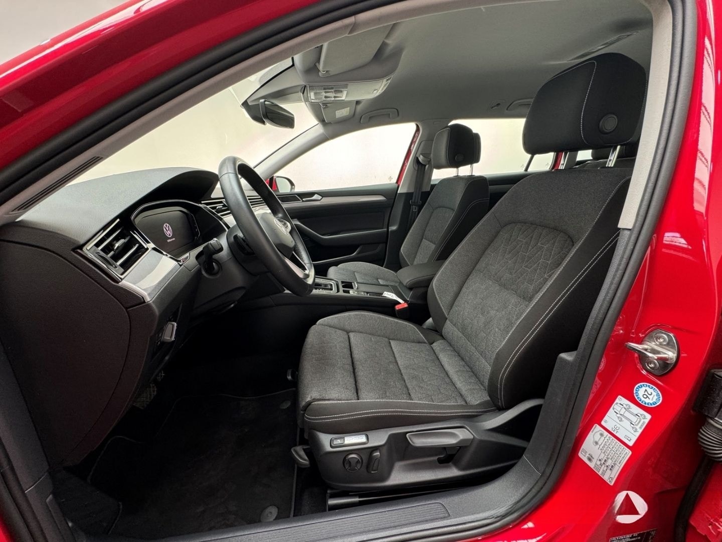 Volkswagen Passat Variant Business /CAM /NAVI /LED foto 5