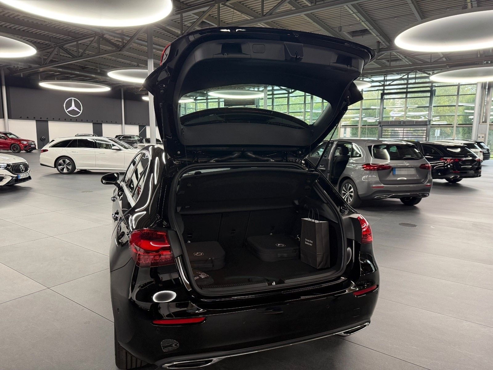 Mercedes-Benz A 250 e foto 6