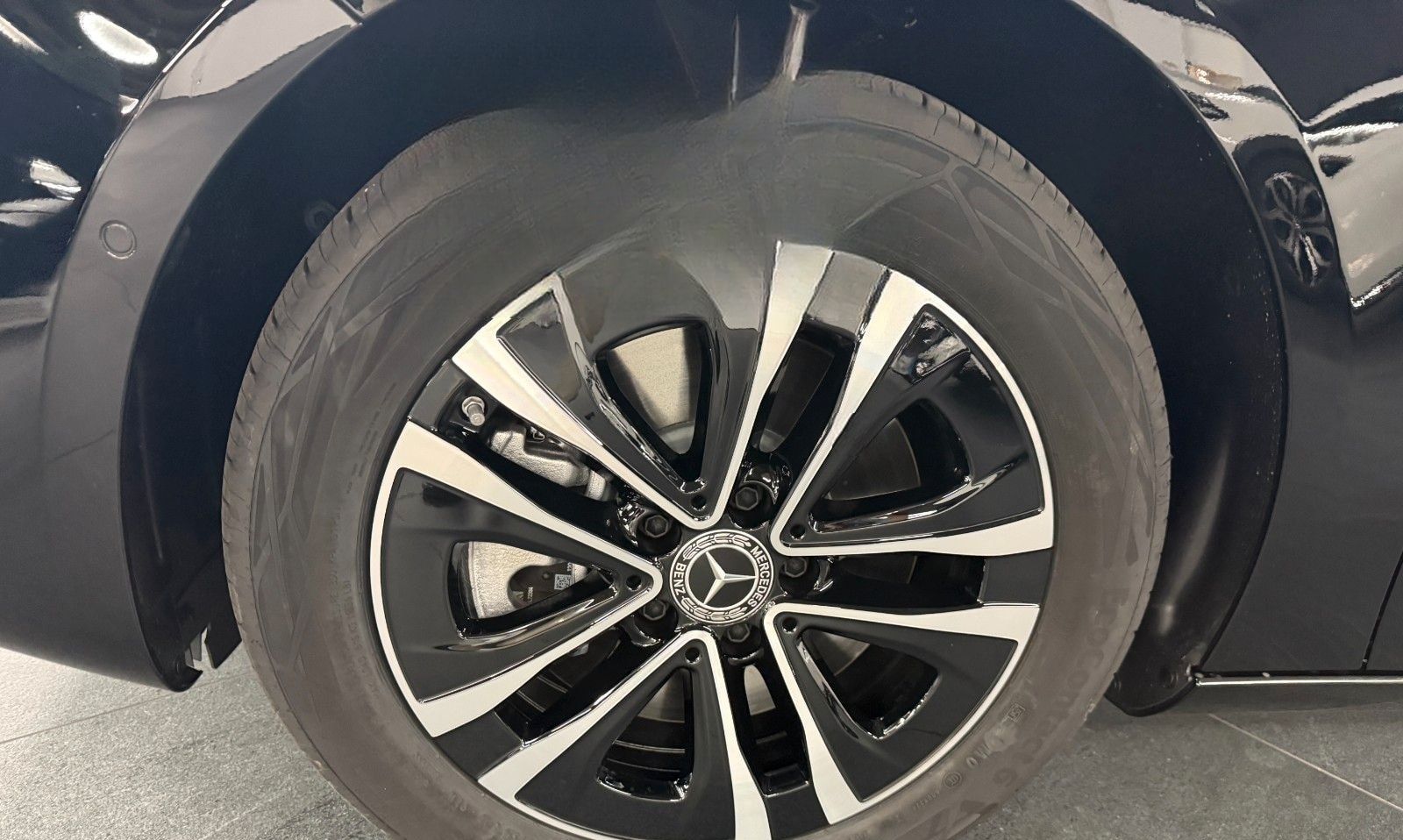 Mercedes-Benz A 250 e foto 7