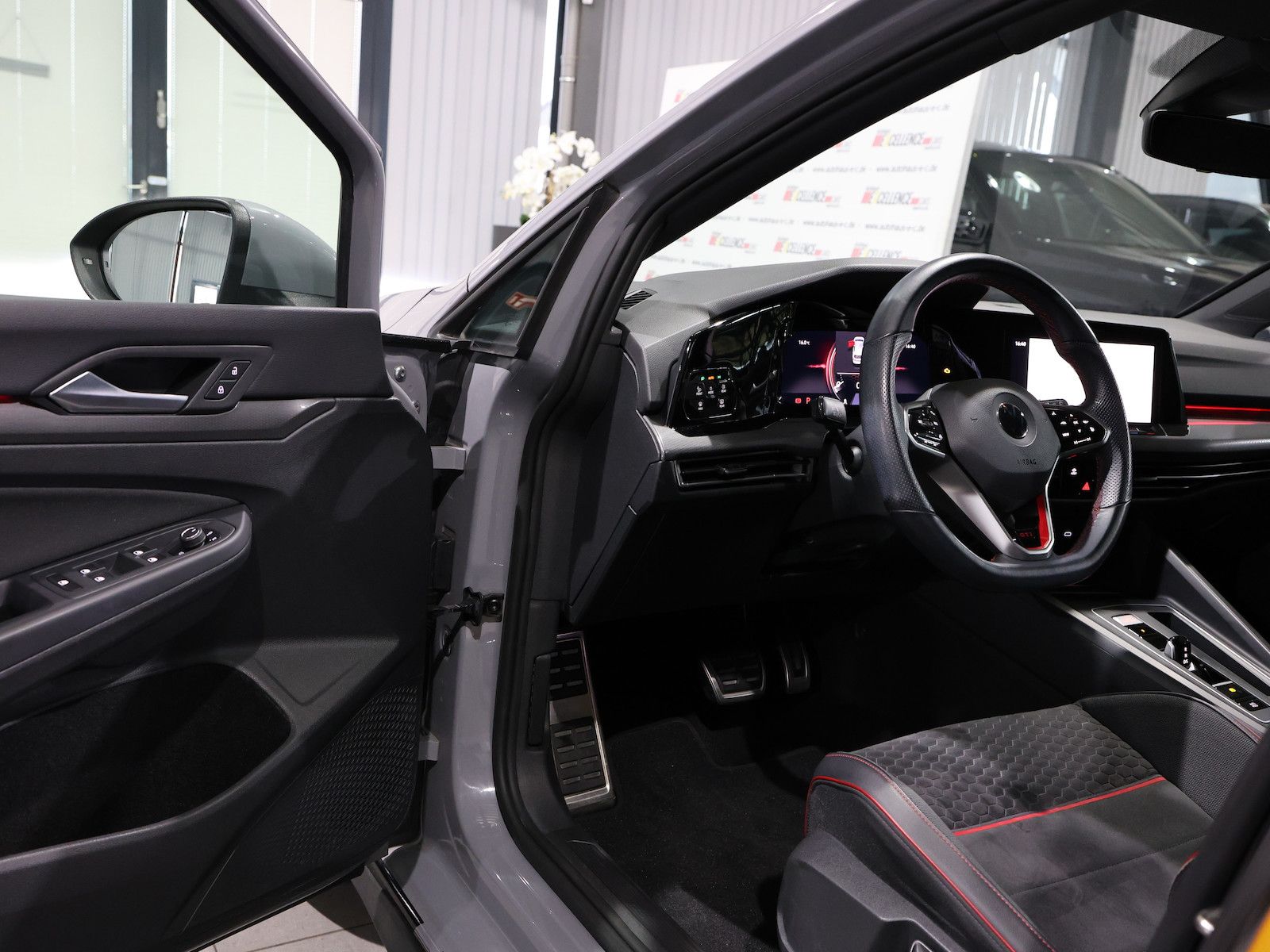 Volkswagen Golf GTI VIII 2.0 TSI DSG CLUBSPORT EINZELSTÜCK foto 15