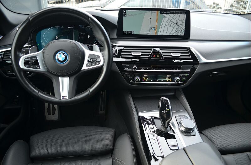 BMW 530e xDrive M Sport Pro LiveCptProf.AHK.Laser foto 11