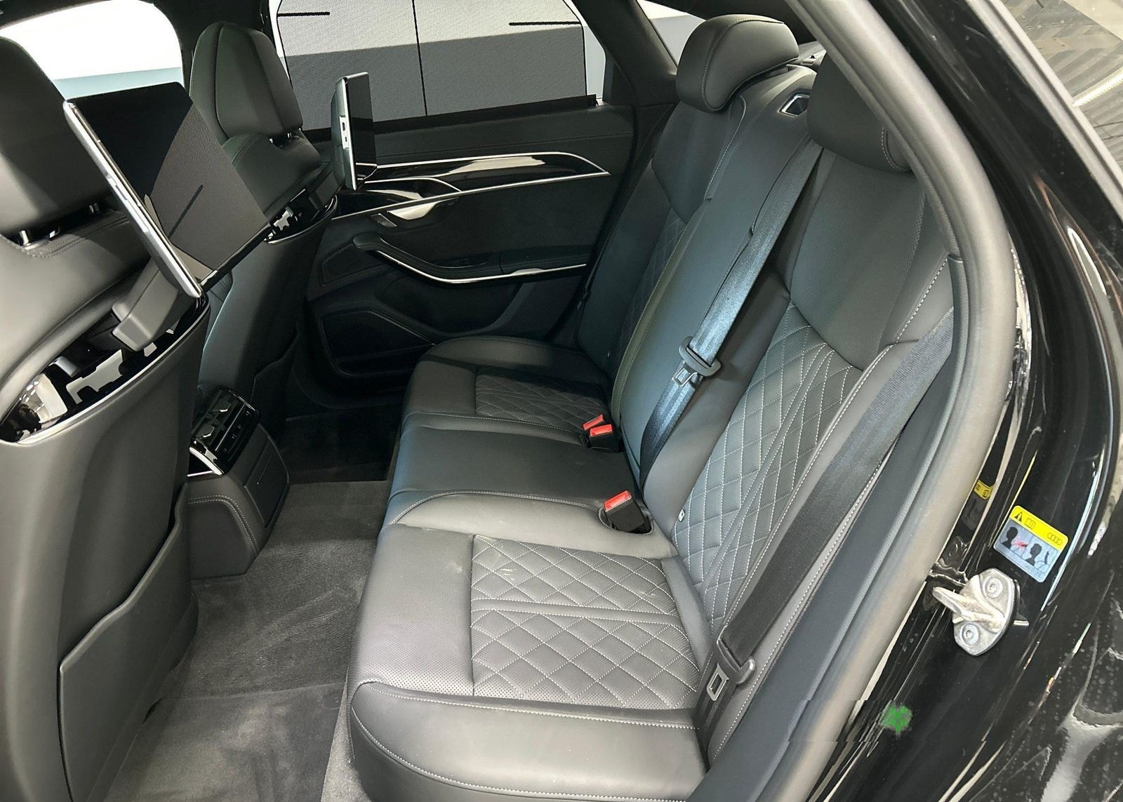 Audi A8 60 TFSI e quattro Pano Matrix AHK Navi foto 8