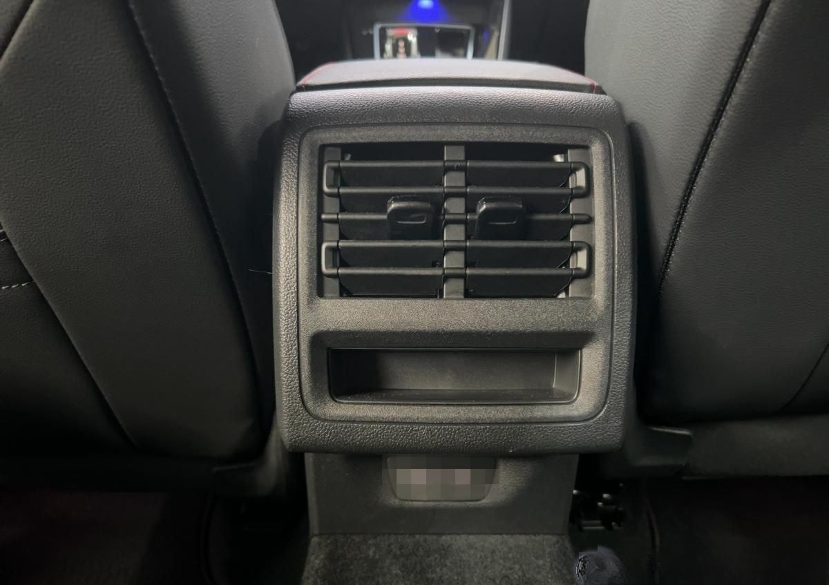 Volkswagen Golf GTI CLUBSPORT MATRIX+DCC+19"+KAM foto 14