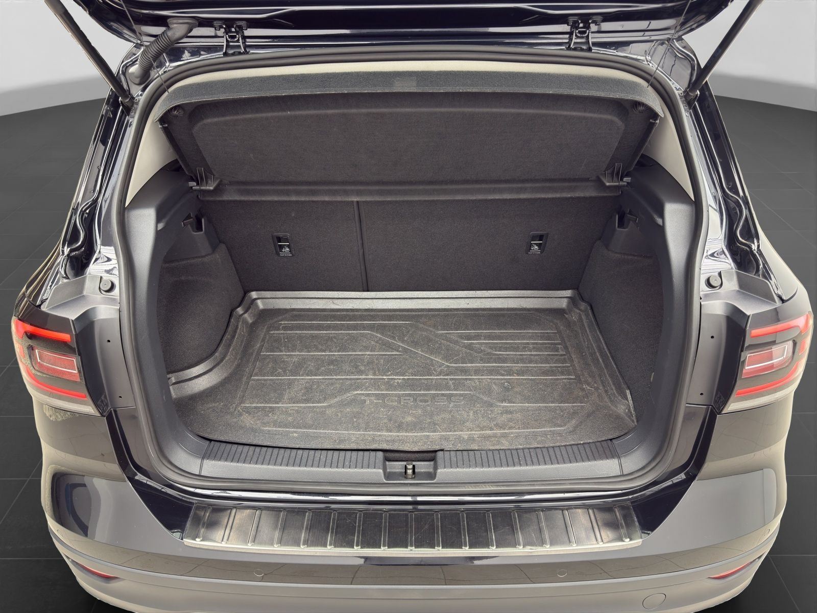 Volkswagen T-Cross 1.0 TSI DSG UNITED LED KAMERA PDC+ PRIVA foto 15