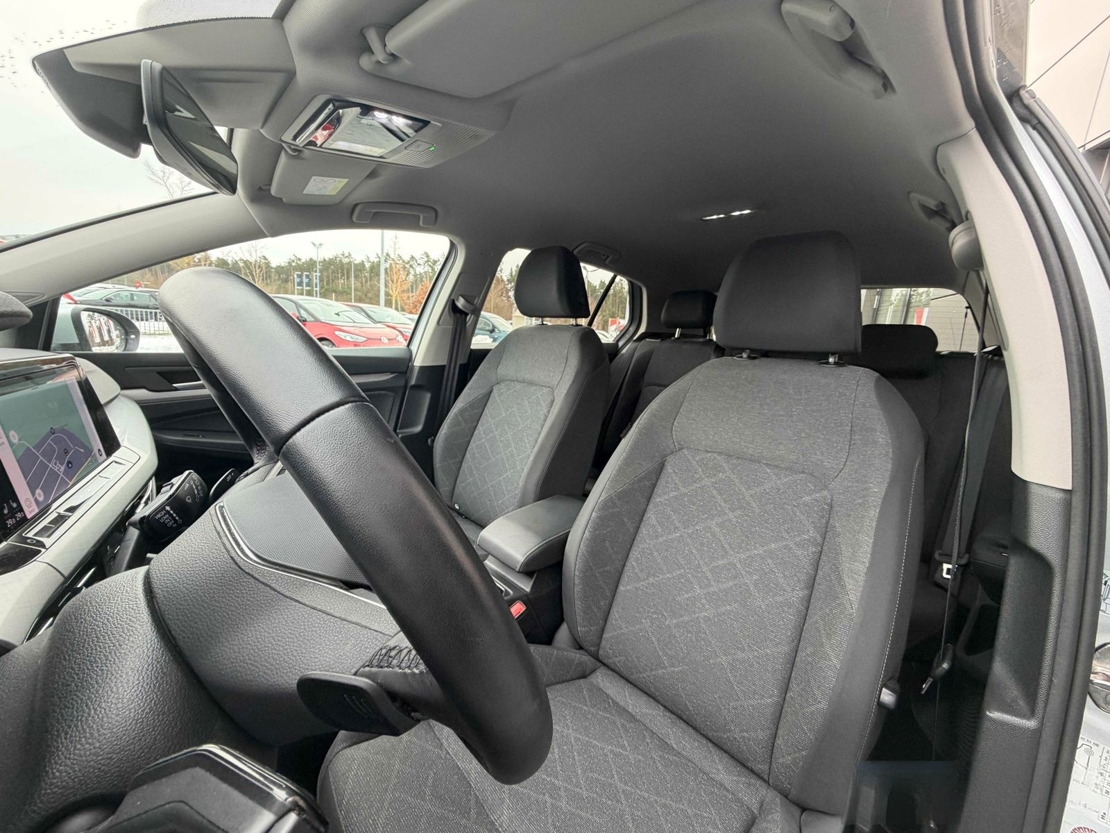 Volkswagen Golf VIII 2.0 TDI Life NAVI/KAMERA/ACC/LED/APP foto 6