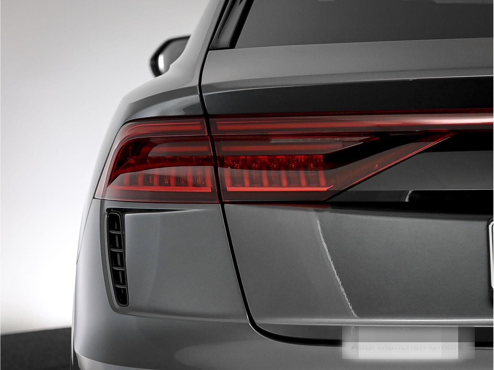 Audi RS Q8 tiptr. Dynamik+/Keramik/Pano/StdHzg/B&O foto 10