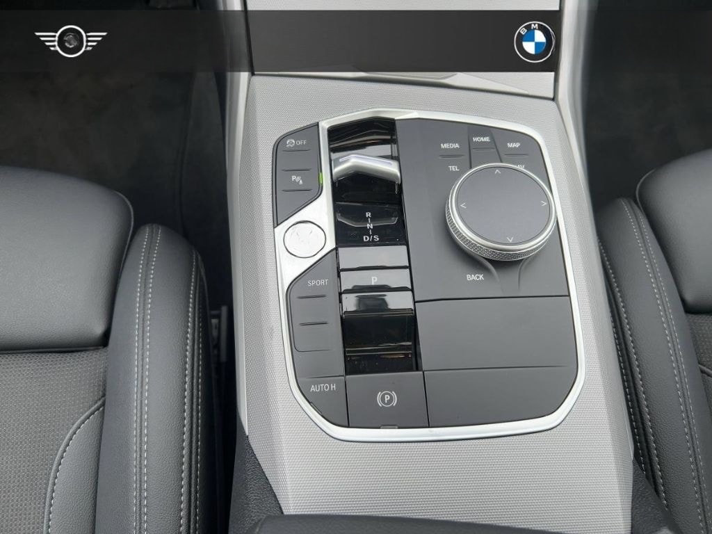 BMW 320 d Touring HUD Pano ACC Adap-LED RFK HiFi foto 12