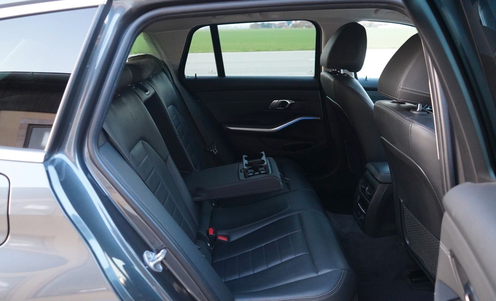 BMW 320d T. xDrive Luxury Line*1.HAND*STDHZ*STOP&GO* foto 15