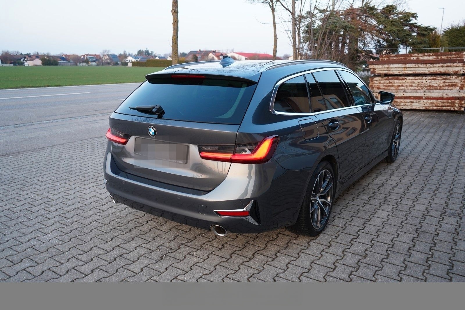 BMW 320d T. xDrive Luxury Line*1.HAND*STDHZ*STOP&GO* foto 5