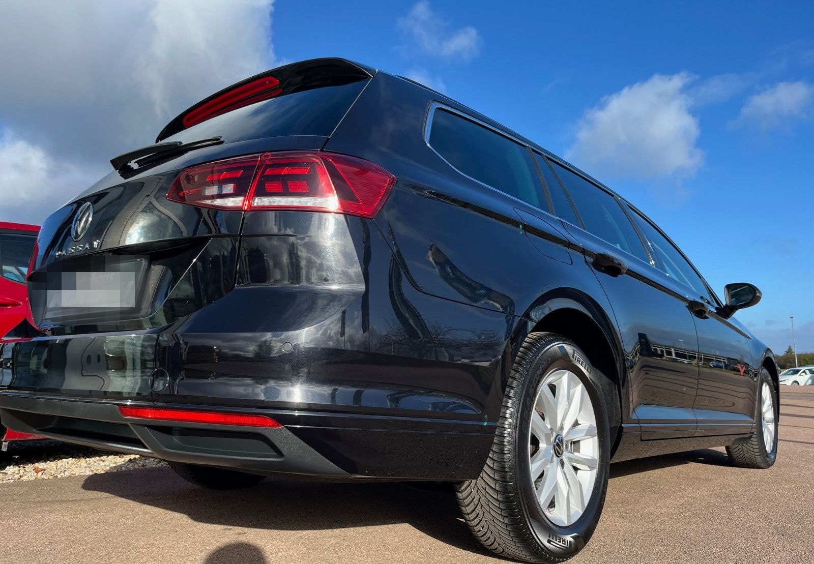 Volkswagen Passat Variant Business mit AHK+LED+NAVI foto 6