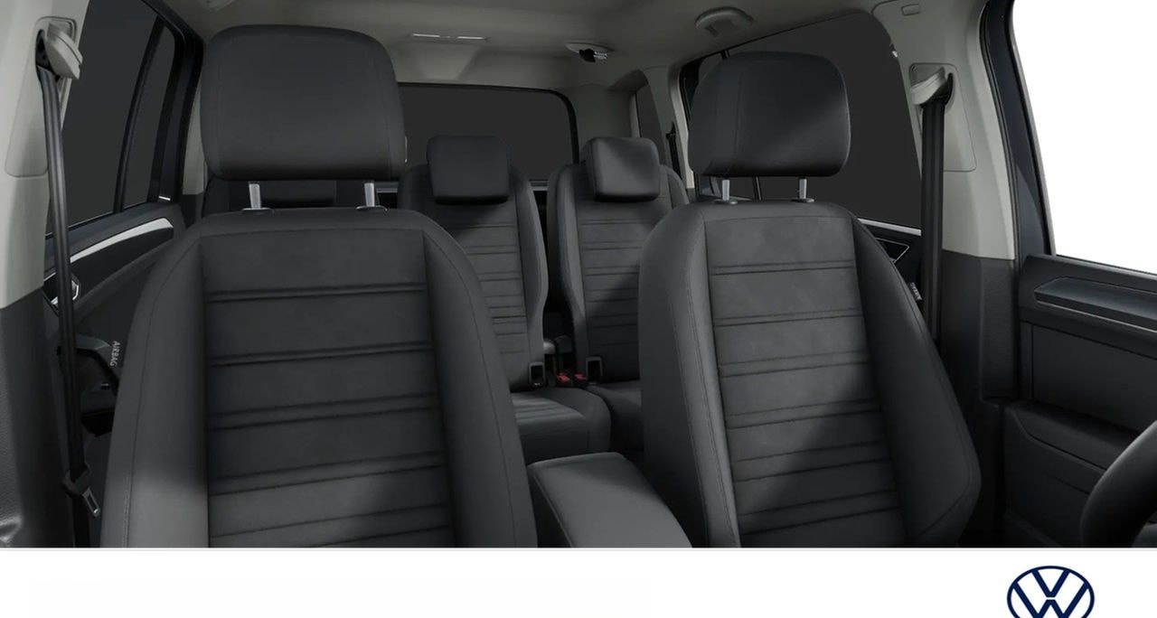 Volkswagen Touran 2.0 HIGHLINE AHK ACC LM17 NAVI CARPLAY foto 8