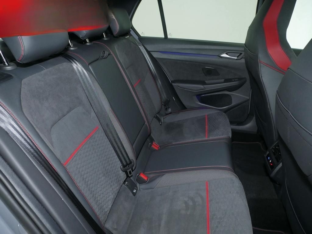 Volkswagen Golf GTI 2.0 TSI Clubsport DSG LED-Matrix Pano foto 9