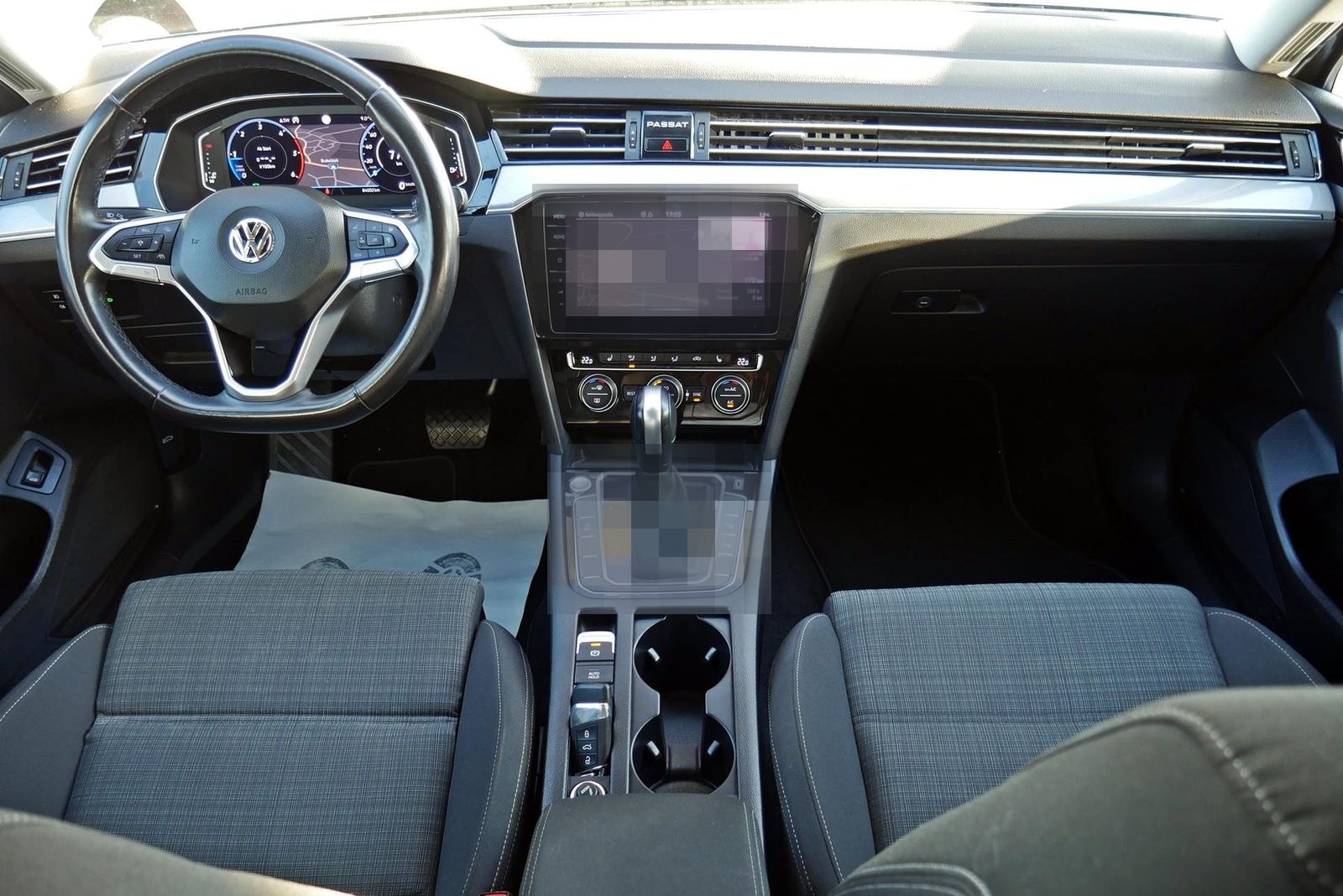 Volkswagen Passat Variant 2.0 TDI DSG AHK Matrix Assistenzp foto 12