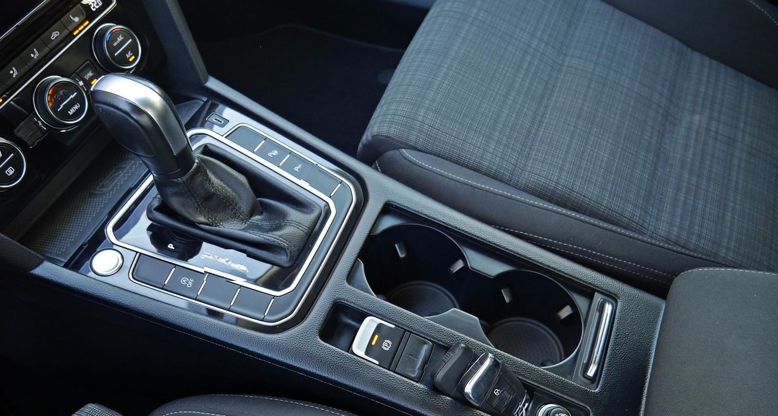 Volkswagen Passat Variant 2.0 TDI DSG AHK Matrix Assistenzp foto 24