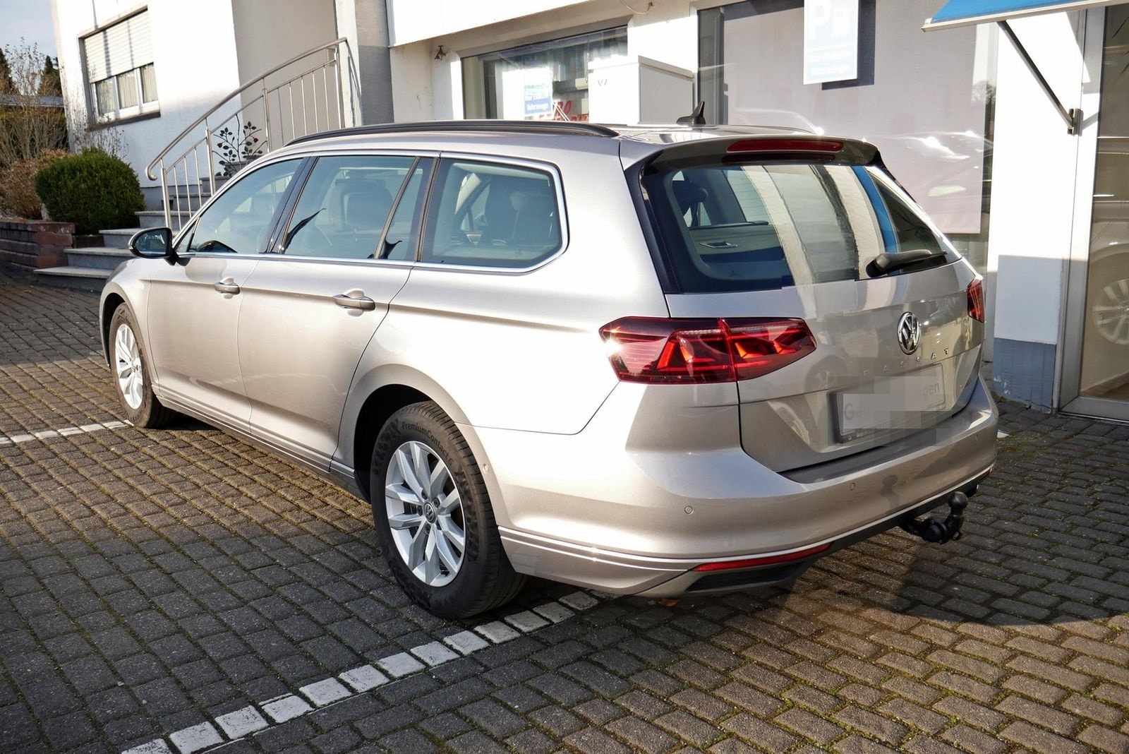 Volkswagen Passat Variant 2.0 TDI DSG AHK Matrix Assistenzp foto 7