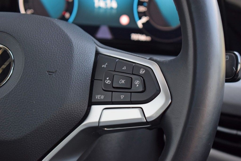 Volkswagen Golf VIII Variant TDI 2.0 *Life*Matrix*AHK*Pano* foto 13