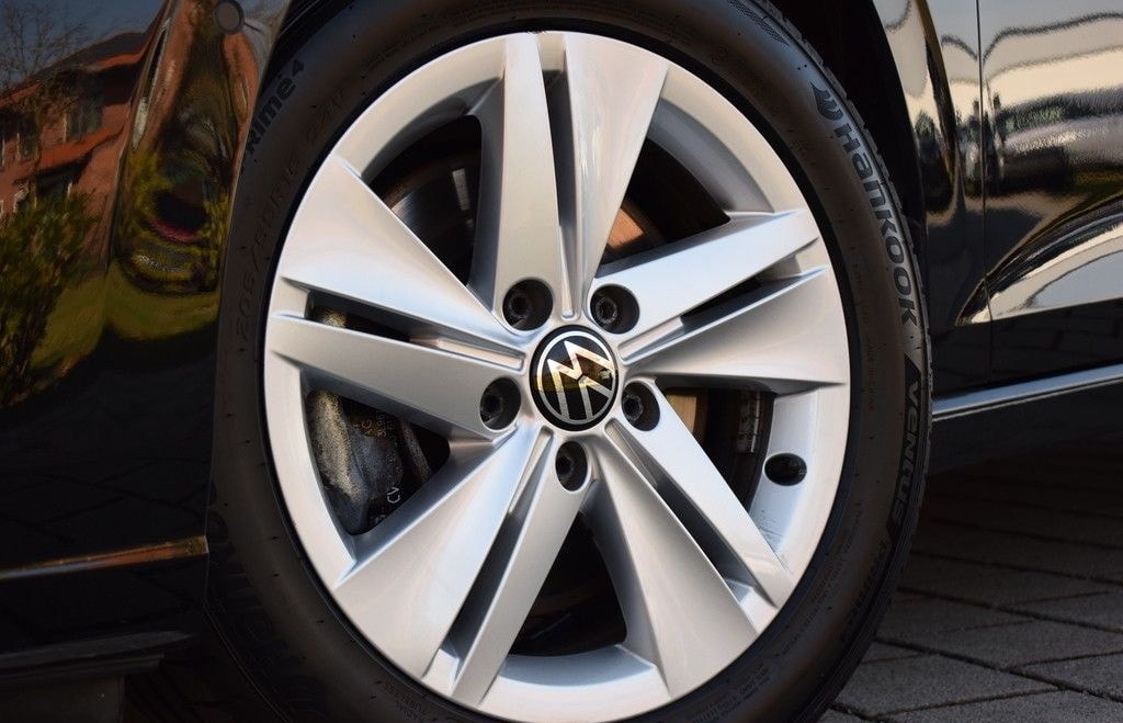 Volkswagen Golf VIII Variant TDI 2.0 *Life*Matrix*AHK*Pano* foto 25