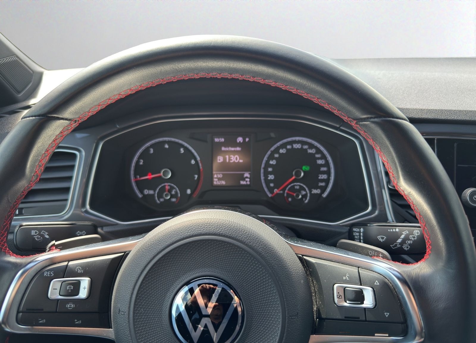 Volkswagen T-Roc 1.5 TSI DSG Sport ACC Navi SHZ PDC StHzg foto 14