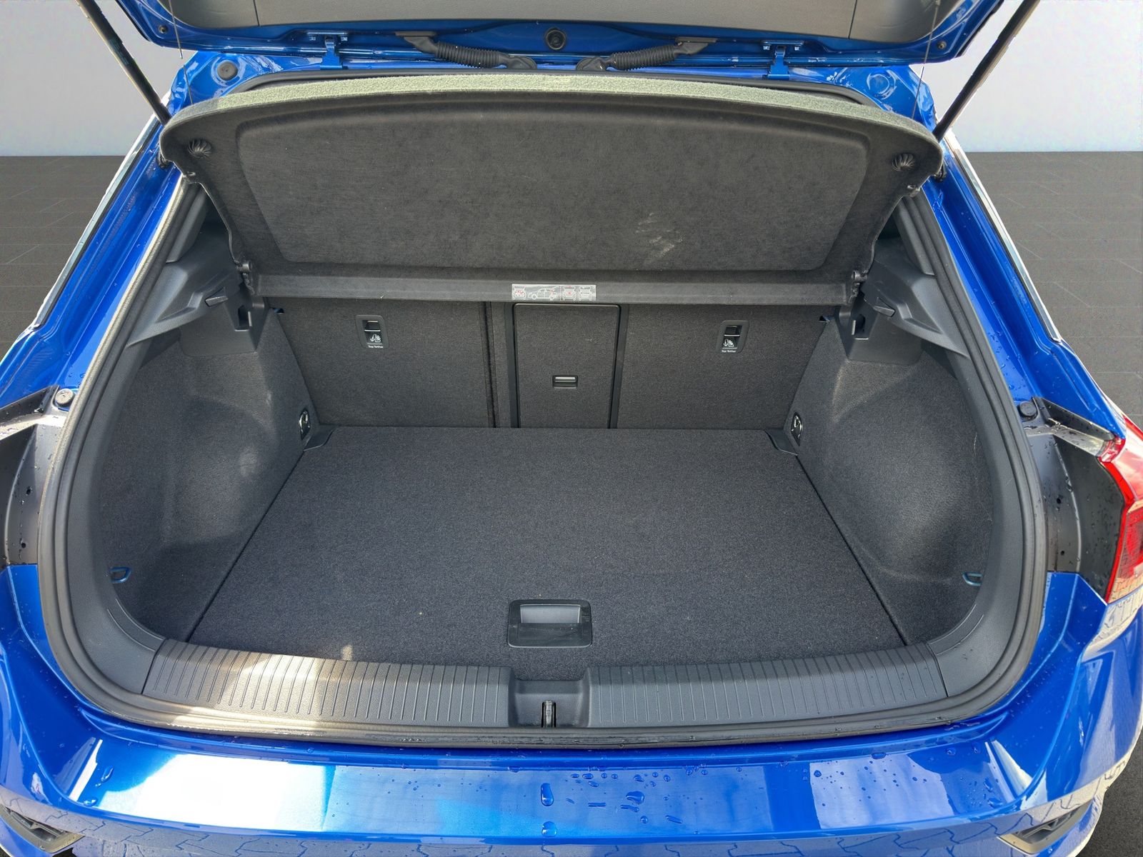 Volkswagen T-Roc 1.5 TSI DSG Sport ACC Navi SHZ PDC StHzg foto 18