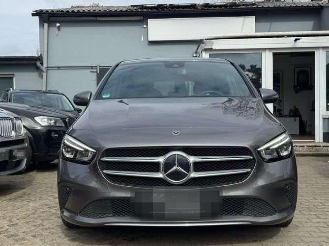 Mercedes-Benz B 180 d-komplett Mercedes Scheckheft-Top Ausstat foto 2
