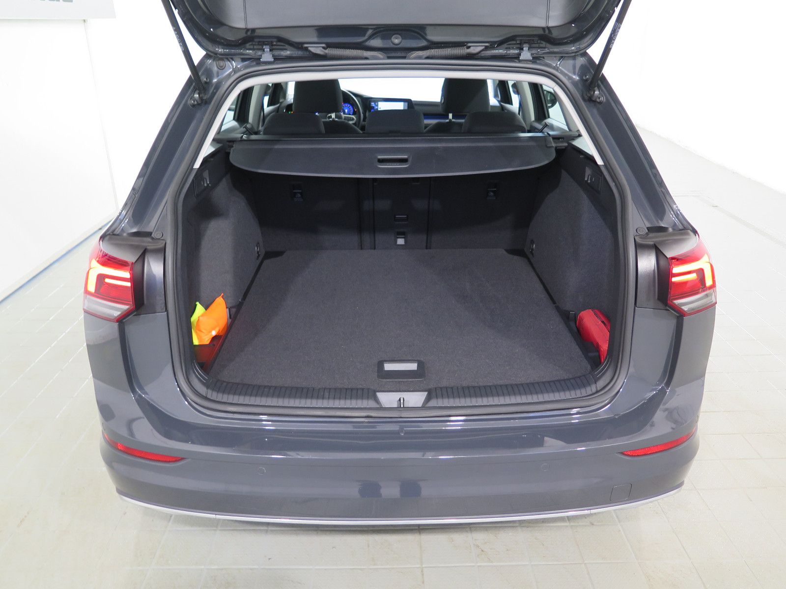 Volkswagen Golf VIII Variant Style, LED,App,Navi,Sportsitze foto 5